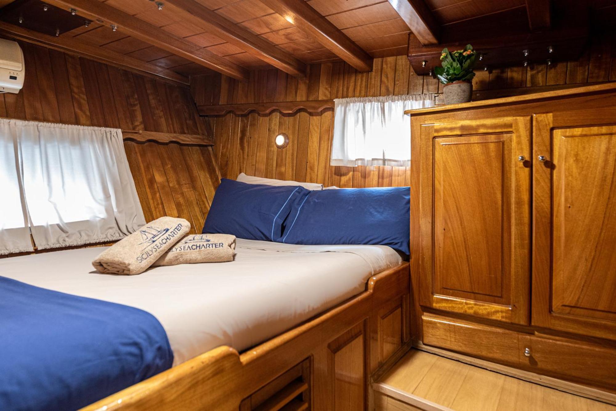 Sicily Sea Charter Caicco Hande Capo Galera Palermo Exterior photo